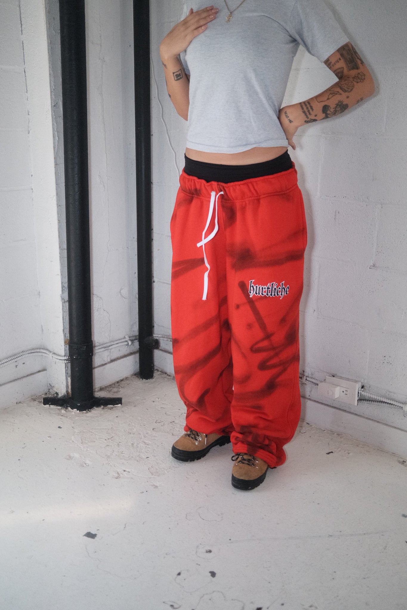 RED “SKATER” SWEATS